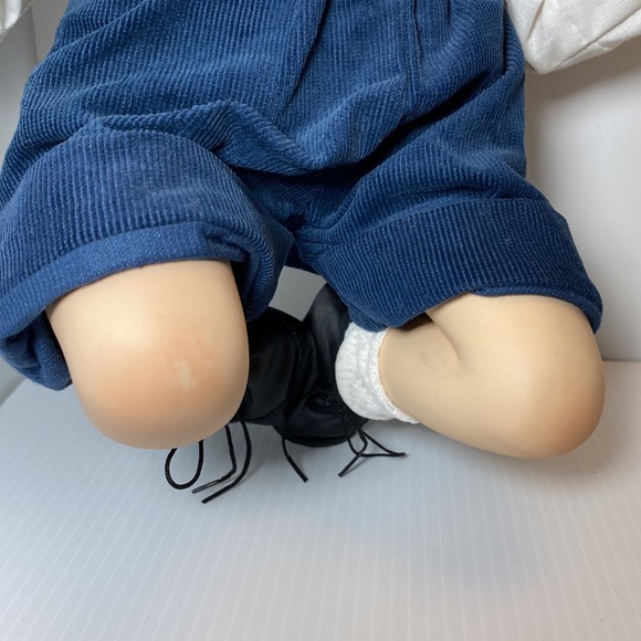 Vintage  LARGER COLLECTIBLE PORCELAIN DOLL BY DZL.BOY - Picture 3 of 6